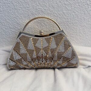 NWT-d'margeaux Gold Rhinestone Evening Clutch Geometric Party Bag with Chain